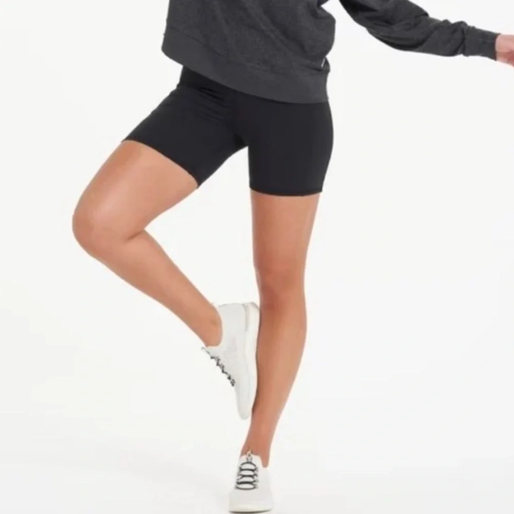 Vuori Rib Studio Biker Shorts In Black Women’s Size XS
